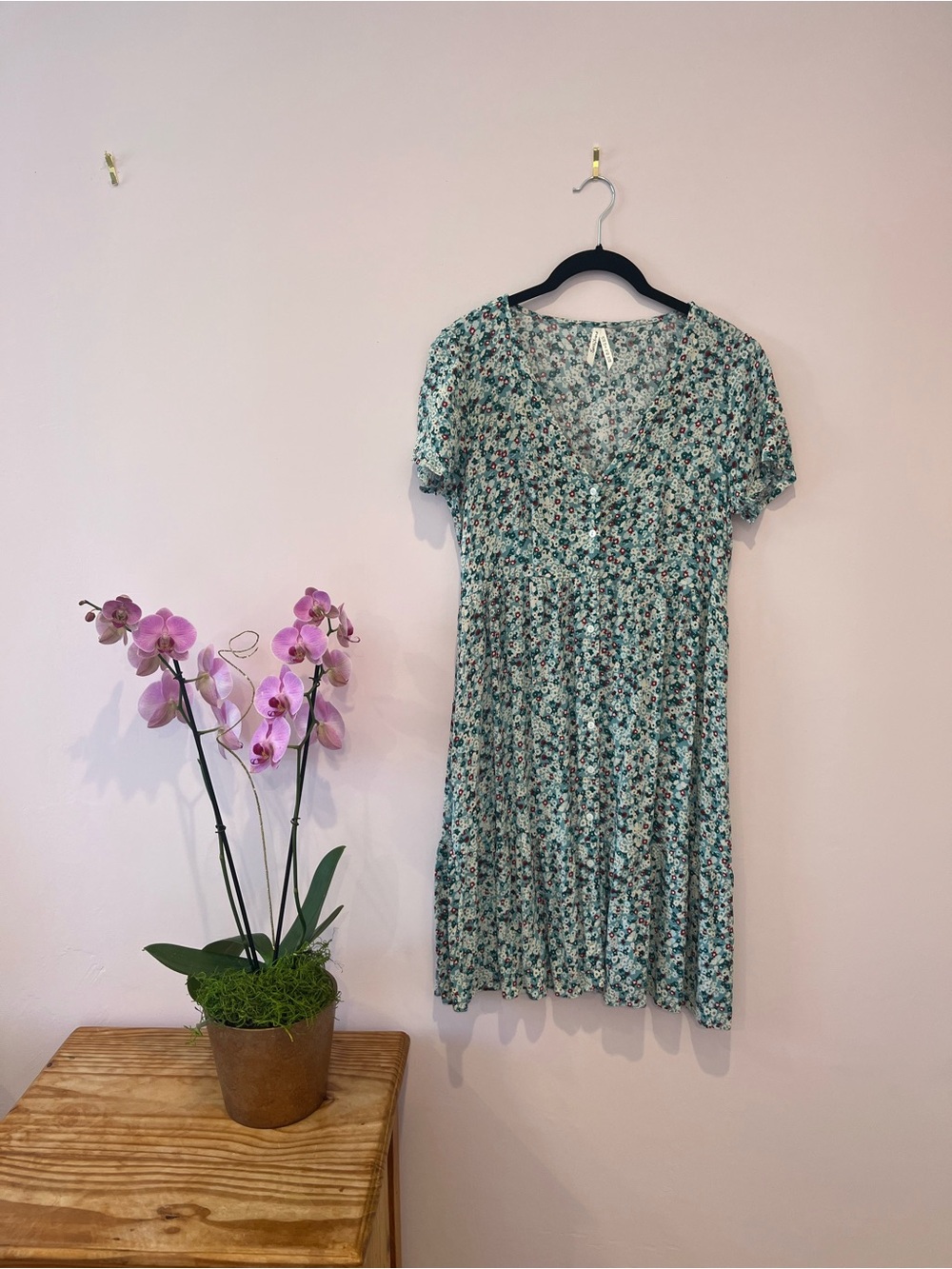 Seraphine Mint Green Floral Short Sleeve V-Neck Mini Dress